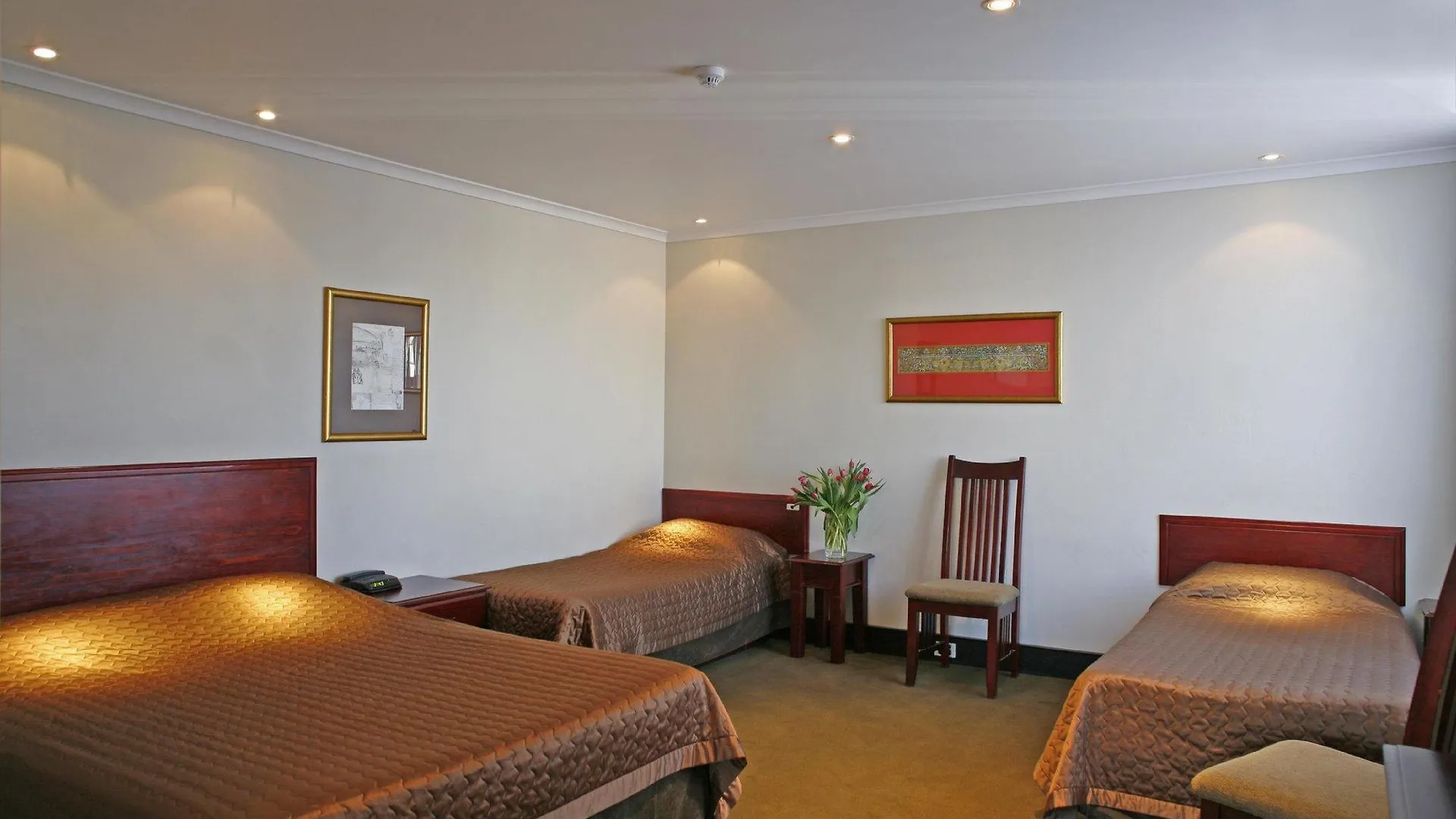 ****  Fountainside Hotel Hobart Australia